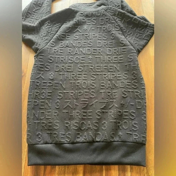 Adidas embossed 3 stripes zip up sweater - Picture 2 of 10